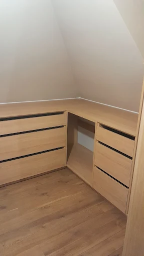 Regały na książki na wymiar